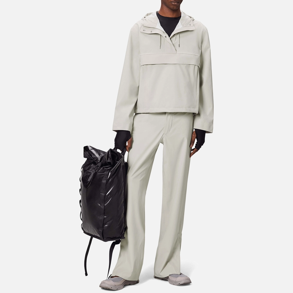 RAINS Suva Hardshell Matte Shell Short Anorak - M