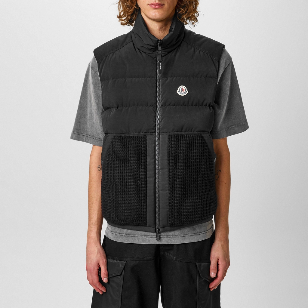Moncler Larici Gilet - Black 999