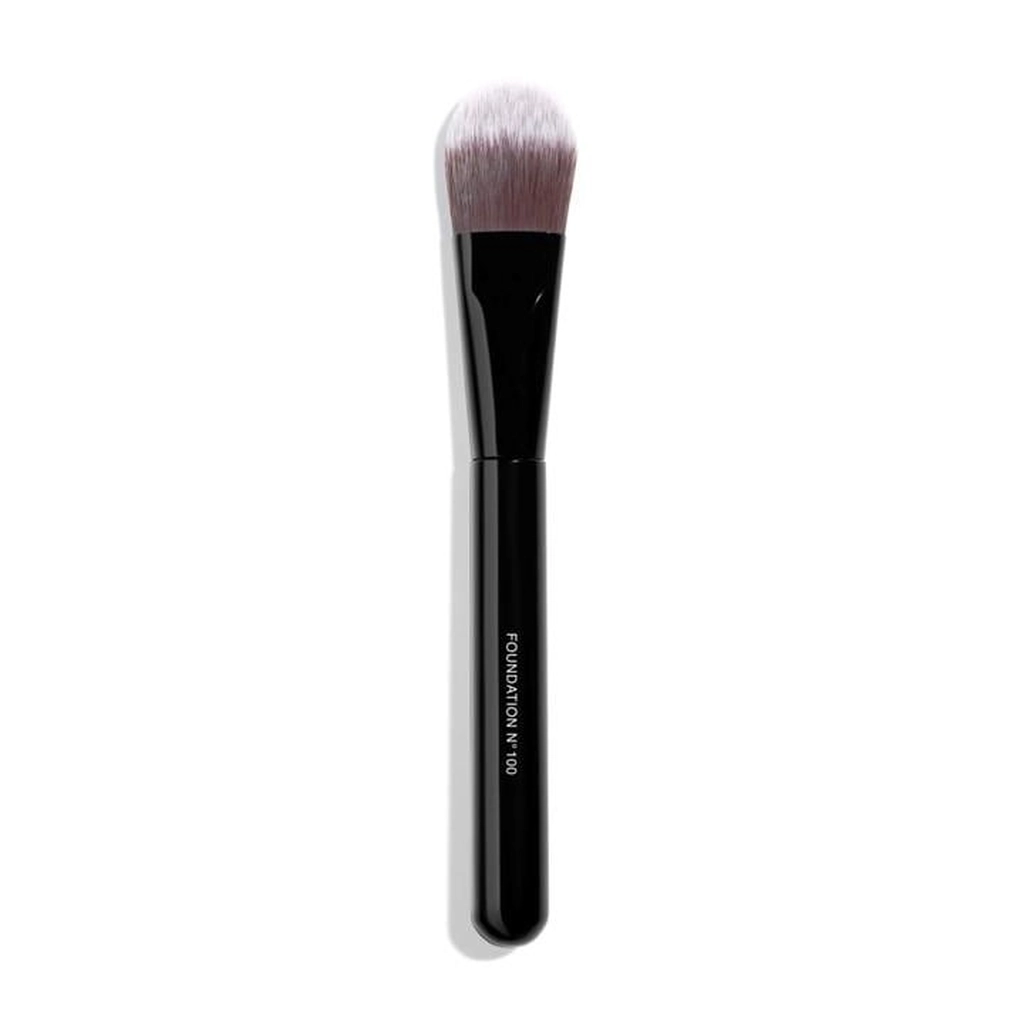 Chanel FLUID FOUNDATION BRUSH Foundation Brush - Black